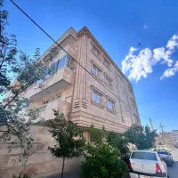 کد۱۹۵ /فاز۲ مجلسی/۱۴۰متر آسانسور دار ۳نبش