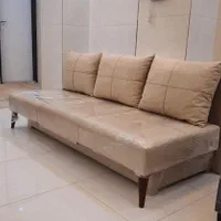 کاناپه تخت شو