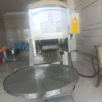 نانوایی لواش ازادپز
