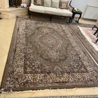 دوعدد فرش ۶ متری