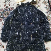 کاپشن|لباس|نسیم‌شهر, |دیوار