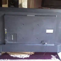 یک عدد تلویزیون سامسونگ ۵۵اینچ شکسته