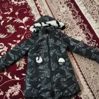 یک نوع کاپشن زنانه  به حالت پافر هم هس