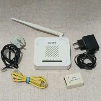 مودم وای فای چهار پورت اصلی با همه وسایل جانبی