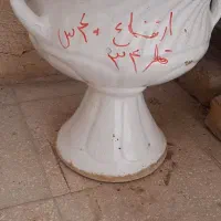گلدون سفالی وپلاستیکی و استند سفید|گل و گیاه طبیعی|قم, نوقطار|دیوار