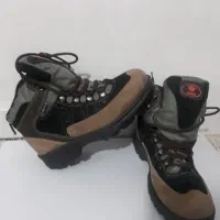 کفش کوهنوردی سایز ۴۱ نو