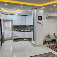 ۱۵۰ متری سالن بزرگ رو به نما