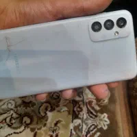 گوشی f13 سالم مفت کذاشتم پول لازمم