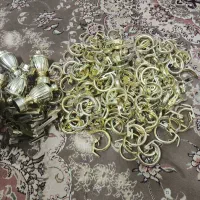 وسایل پرده حلقه پرده طلایی و پایه چوب پرده