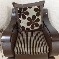مبل راحتی،چرم و مخمل،۶نفره،با سه عدد میز اصلی|مبلمان خانگی و میز عسلی|مشهد, حجاب (شهرک غرب)|دیوار