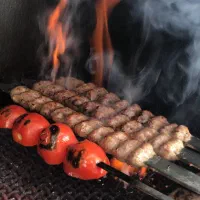 چلوکبابی غلامی.  چهار راه اغاشیروان (مفتح)
