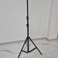 سه پایه رینگ نور افشان