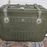 ساک بزرگ مسافرتی|کیف، کفش، کمربند|مهاجران, |دیوار