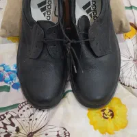 کفش.ایمنی|کیف، کفش، کمربند|کرج, ساسانی (قلمستان)|دیوار