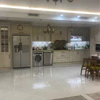 واحد-158-متری-3خوابه-و-نورگیری-عالی