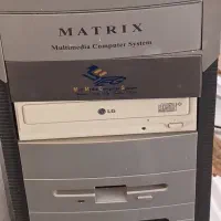 کیس ومانیتور وکیبورد ...