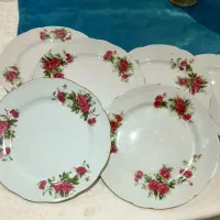 پیش‌دستی گل سرخی قدیمی سالم
