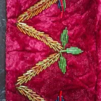 لچک|لباس|نجفآباد, یزدانشهر|دیوار