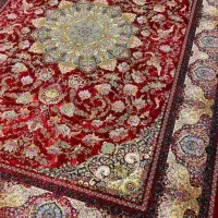 بافنده خانم و آقا فرش ابریشم