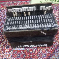 ویالون‌قدیمی|ویولن|شاهین دژ, |دیوار