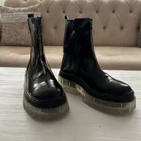 بوت مردانه زیر شیشه ای|کیف، کفش، کمربند|ارومیه, |دیوار