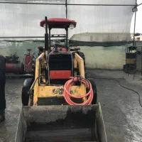 تراکتور با ادوات