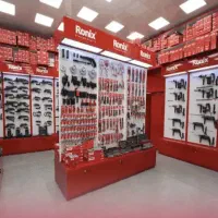 فروشنده مغازه ابزار فروشی