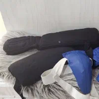 کلاه و ساق‌بند رزمی