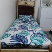 تخت خواب چوبی
