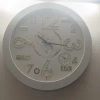 ساعت دیواری