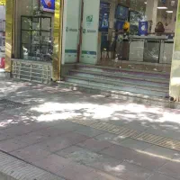 مغازه ۱۵۰ متری پاخور عالی|اجارهٔ مغازه و غرفه|اصفهان, فروردین|دیوار