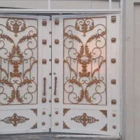 رنگ آمیزی ساختمان و در پنجره