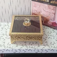 شکلات خوری و نایسردایسر