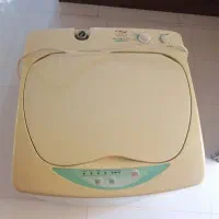 کفش کوهنوردی اسیا. ماشین کهنه شور. صندلی غذا کودک|کیف، کفش، کمربند|شیراز, اصلاح‌نژاد|دیوار