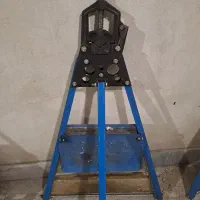 گیره سه پایه لوله کشی