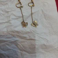 یه جفت گوشواره پروانه ی دخترونه