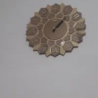 ساعت پارسال خریدیم