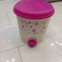 سطل زباله پدالی