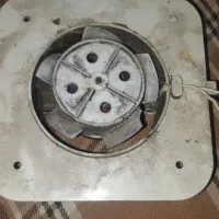 دوعدد هواکش ۲۵×۲۵ و۲۰×۲۰|پنکه و تصفیه‌کنندهٔ هوا|قم, هنرستان|دیوار