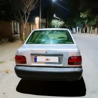 پراید نقره ای