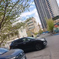 حیاط دوطبقه ولیعصرتجارت جهانی قطعه جنوبی