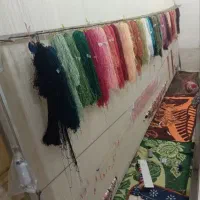 بافنده فرش ابریشم در خانه خودمان