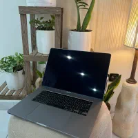 Macbook2019رم۳۲ گرافیک۸ و هارد ۱ ترابایت ۱۶اینچ|رایانه همراه|تهران, آرژانتین|دیوار