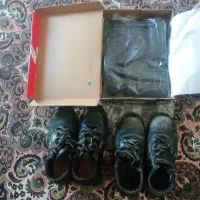 کفش کار اصلی یه جفت نوع دوجفت دسته دوسایز 43و42