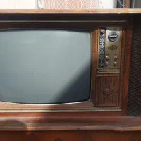 اتو سنگی و تلویزیون