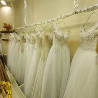 فروش لباس عروس به صورت تکی و عمده در چهارباغ