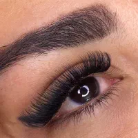 اکستنشن مژه و لیفت ابرو