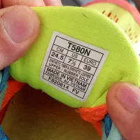 کفش اسپرت.ساخت ویتنام|کیف، کفش، کمربند|برازجان, |دیوار