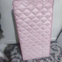 تخت و کمد بچه