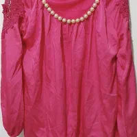 تعدادی شومیز و مانتو و مجلسی درحد ارسال رایگان